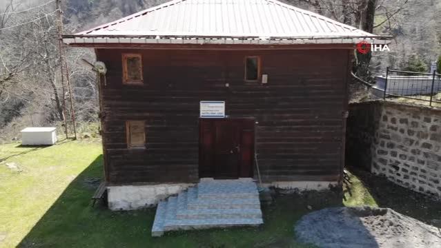 2 asırlık Osmanlı yapıtı çivisiz camii, tarihe ışık tutuyor