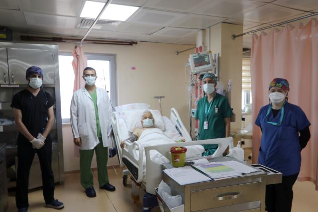 Rize’de 88 yaşındaki hasta “başparmak anjiyografi” operasyonuyla sağlığına kavuştu