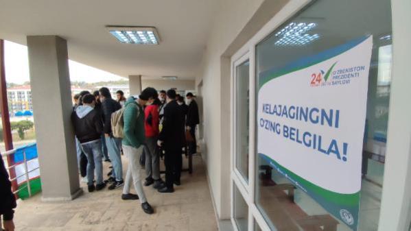 Karabük’te, Özbekistan vatandaşları oy kullandı