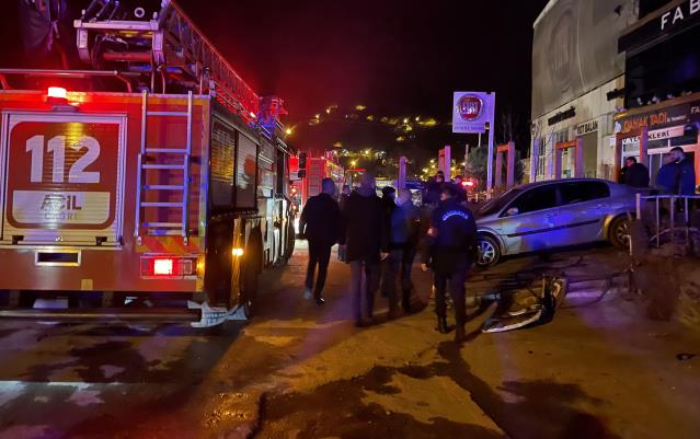 Artvin’deki yangında yaralanan 12 kişiden 2’si taburcu edildi