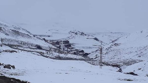 Bayburt’ta mayısta kar manzarası