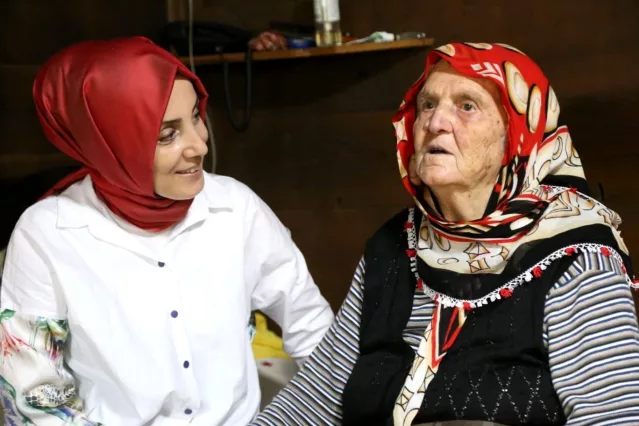 102 yaşındaki Cemile nine Trabzon’dan Cumhurbaşkanı Erdoğan’a böyle seslendi