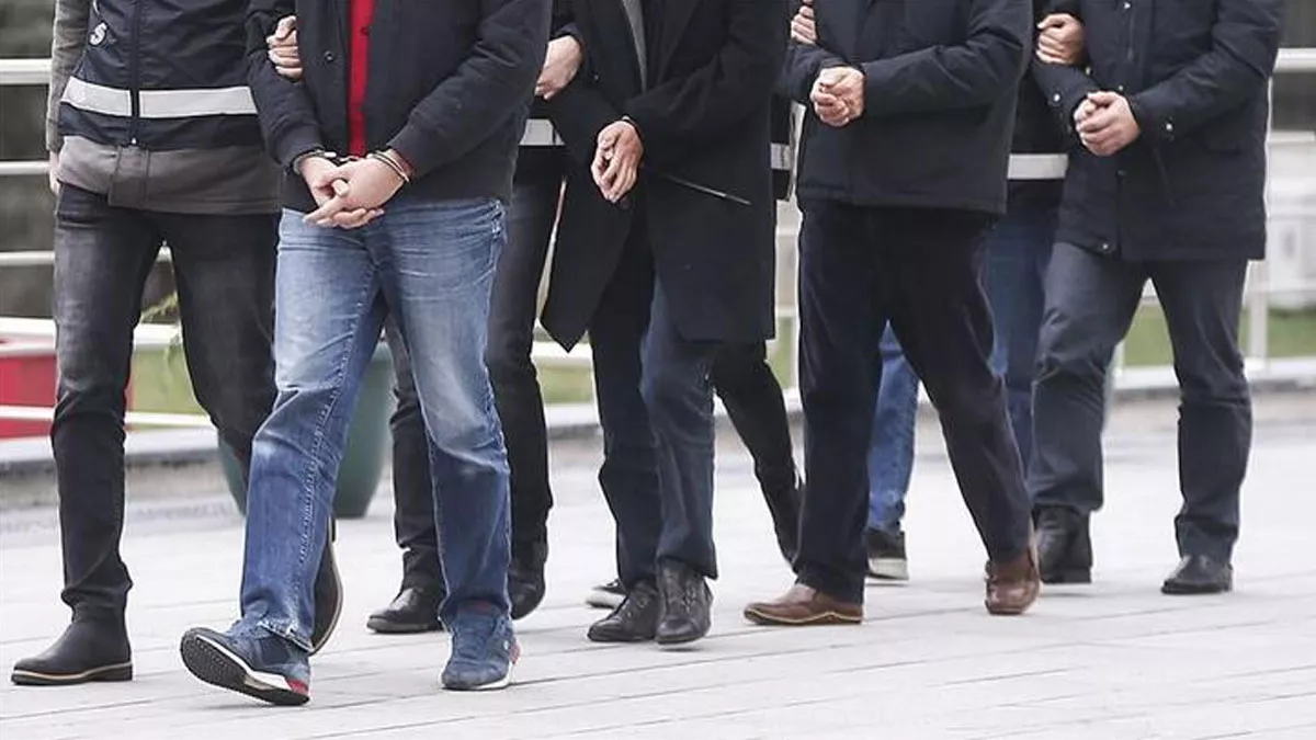Zonguldak’ta uyuşturucu operasyonlarında yakalanan 4 zanlıdan 3’ü tutuklandı