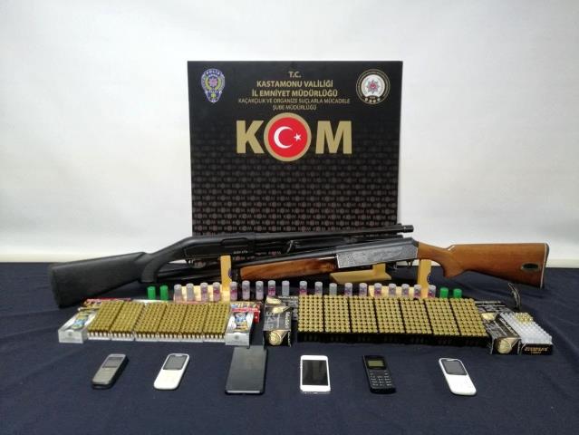 Kastamonu’da kaçak telefon ve silah operasyonu: 1 gözaltı