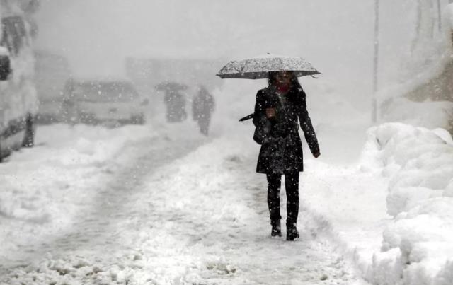 İstanbul beyaz örtüye teslim olacak! Megakent’e ilk kar yağışı için tarih verildi
