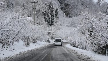 Meteorolojiden Doğu Karadeniz için yoğun kar yağışı uyarısı