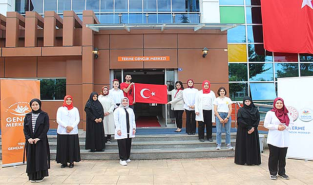 Samsun’da Gençlik Merkezi Kursiyerleri Cumhuriyet’in 100. Yılını İşaret Diliyle Kutladı