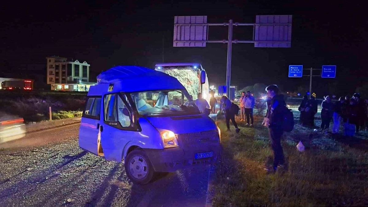 Samsun’da Yolcu Otobüsü ile Minibüs Çarpıştı: 1 Kişi Hayatını Kaybetti