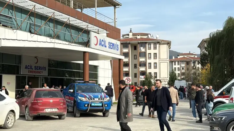 Asfalt çalışmasında kahreden ölüm! Kamyonun damperi elektrik telleriyle temas etti