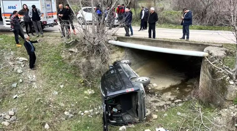 Amasya’da Kamyonet Devrildi: 3 Yaralı